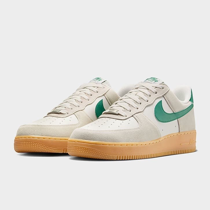 Nike Air Force 1 '07 LV8