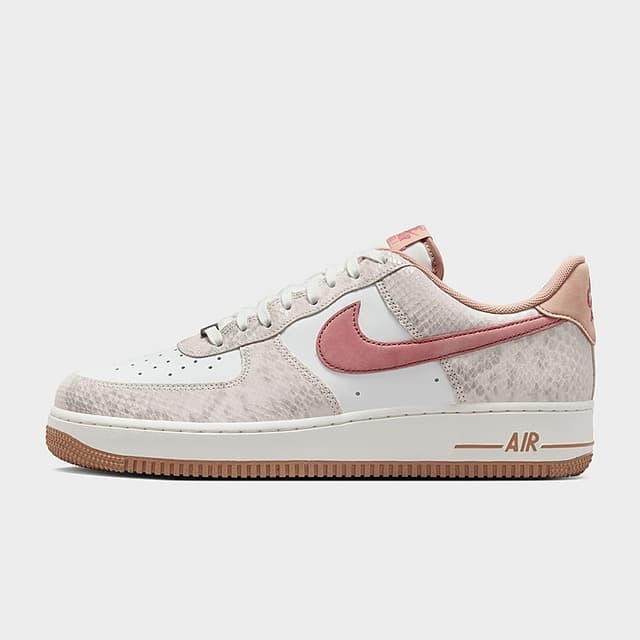 Nike Air Force 1 '07 Lv8