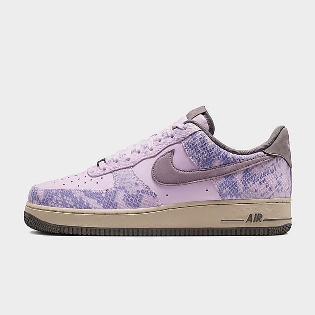Nike Air Force 1 '07 Lv8